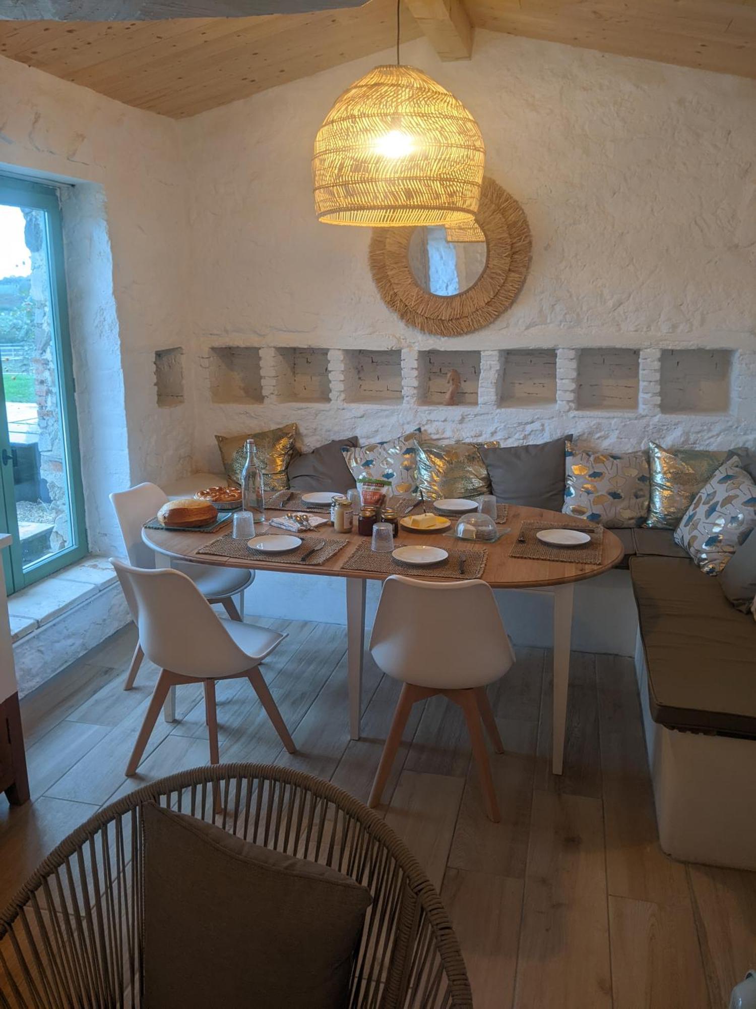 Le Moulin Du Fresne, Chambres D'Hotes Gourgé Kültér fotó