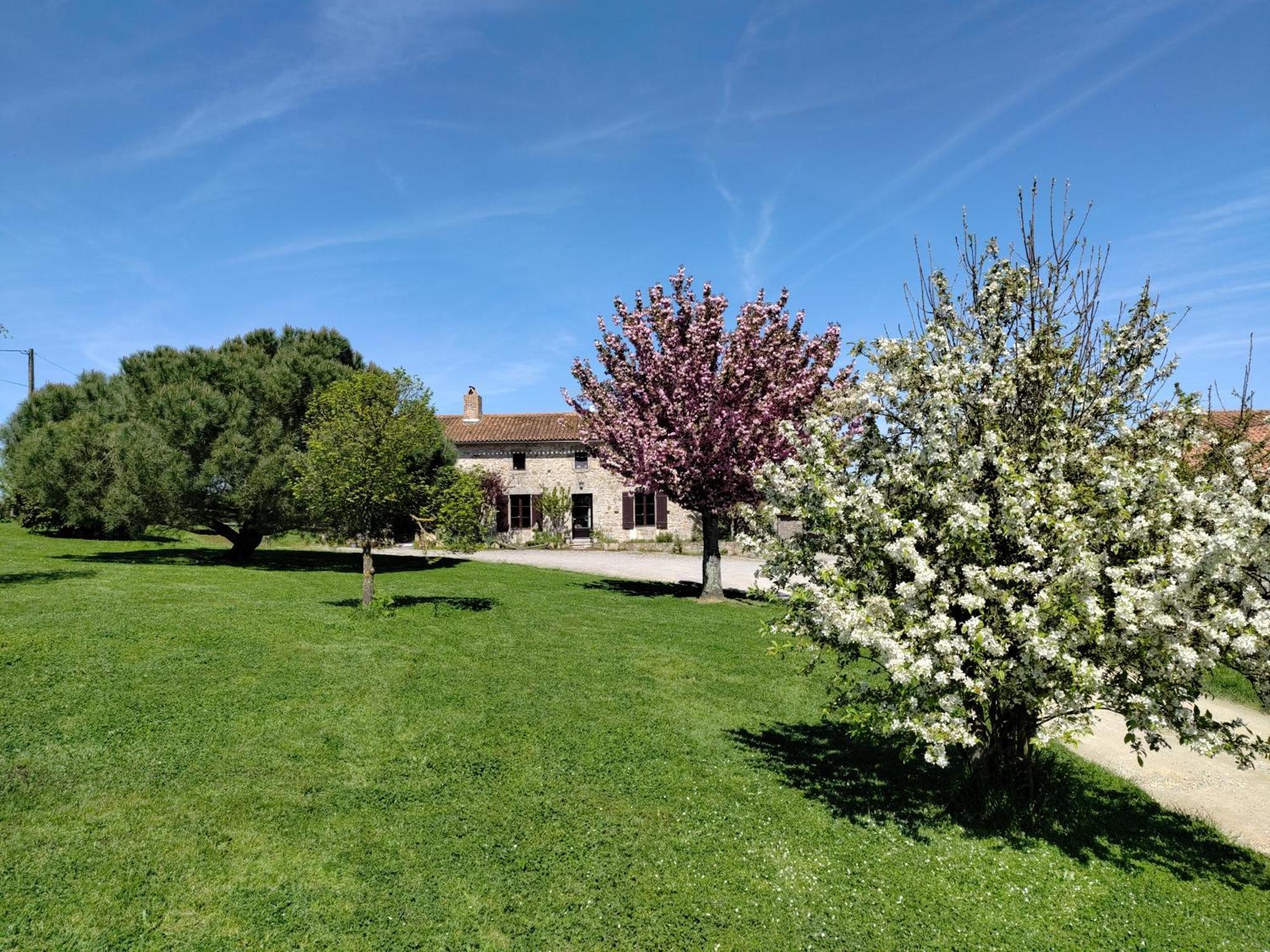 Le Moulin Du Fresne, Chambres D'Hotes Gourgé Kültér fotó
